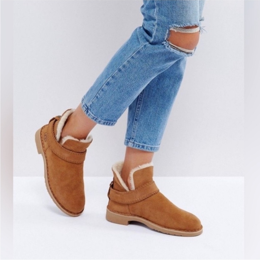 UGG Brown Ankle Boots McKay Women's Size 9
